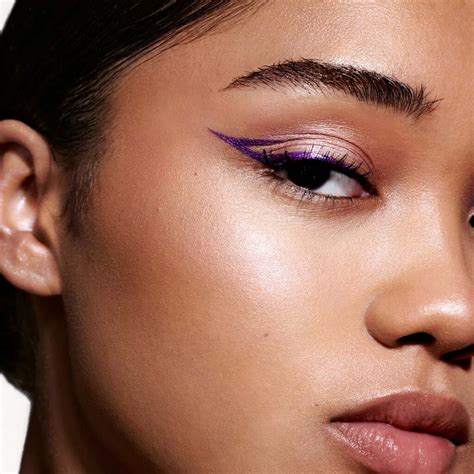 These Are the Prettiest Makeup Trends for Spring 2024 